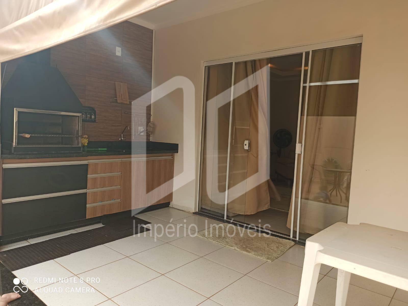 Casa de 3 Dormit?rios ? venda por R  520.000,00, Jd. Bot?nico,...