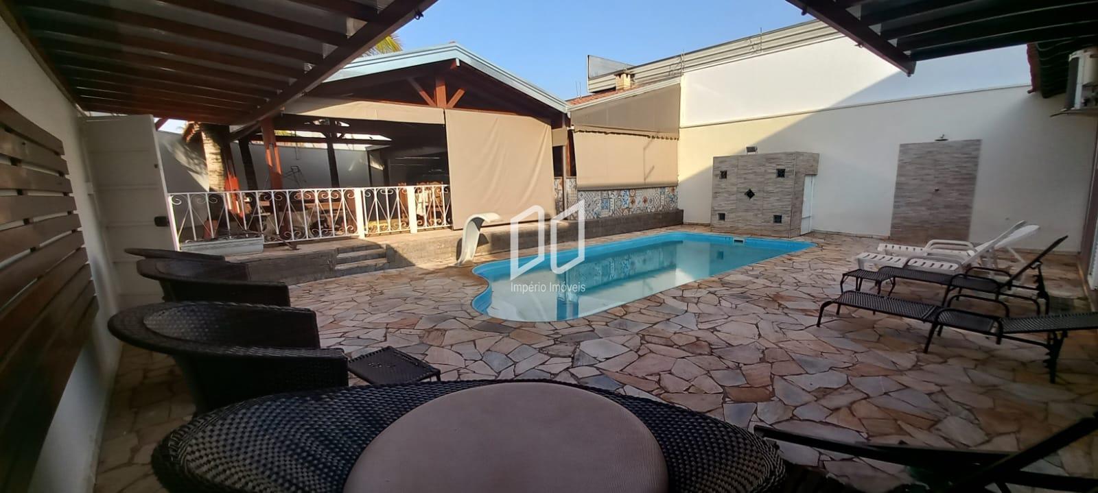 Área de Lazer à Venda, 295 Metros, R  560.000,00, Av. Valentim...
