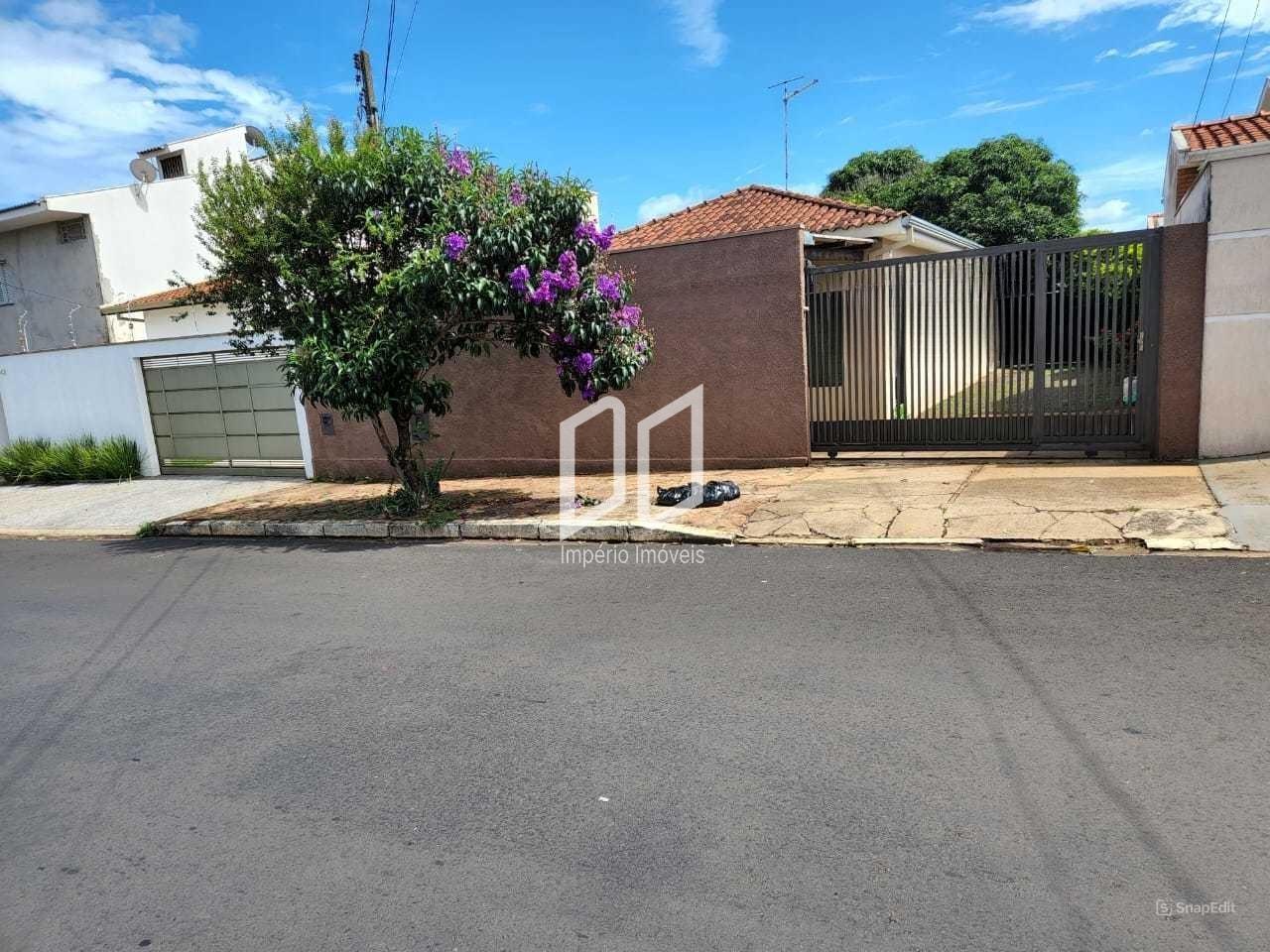 Casa à venda, 3 Dormitórios, Edícula, 420 m , Av. Pedro Galeaz...