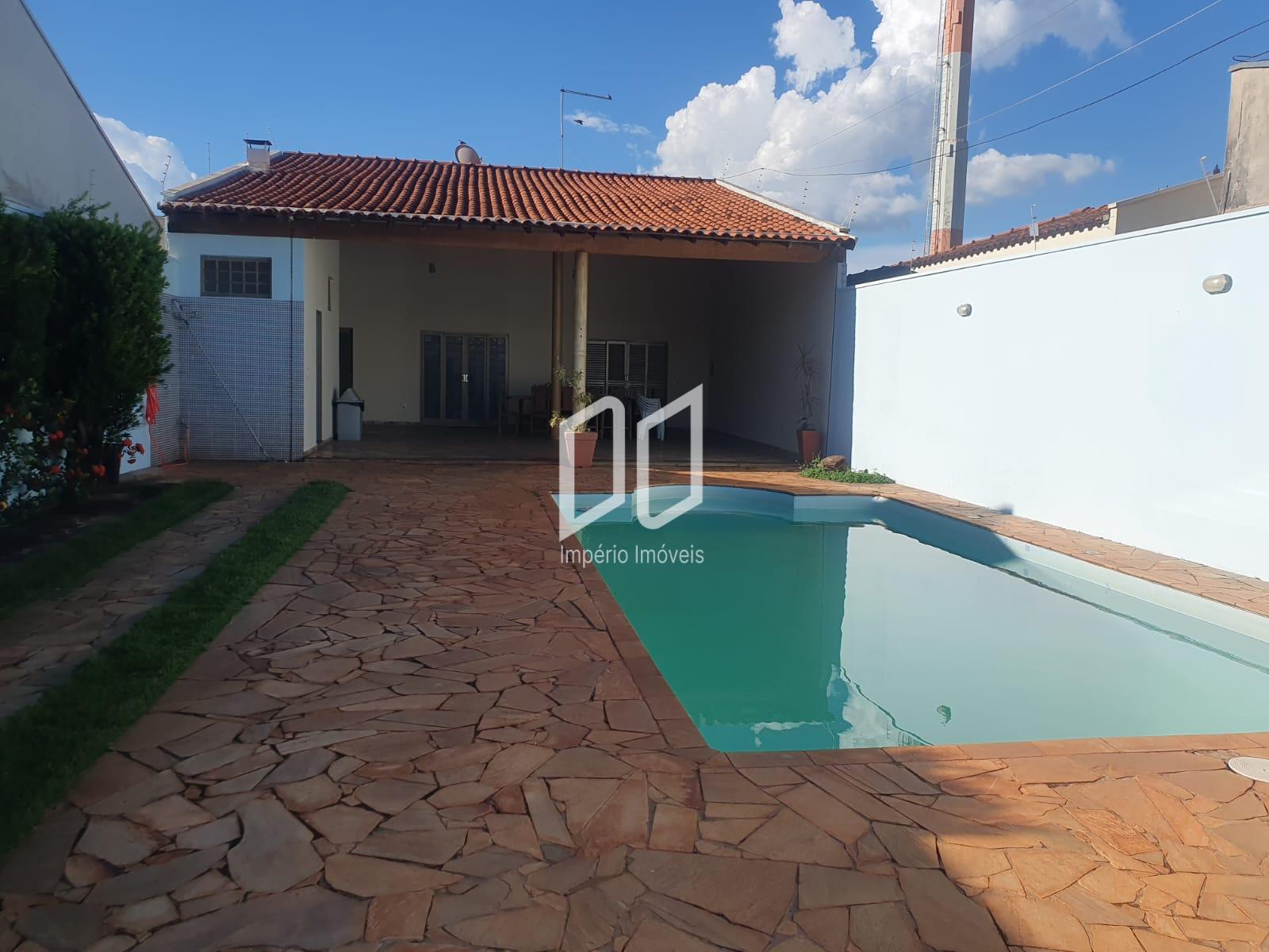 Casa à venda, 1 Dormitório, Piscina, Churrasqueira, Parque Lar...