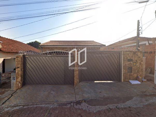 Casa ? venda, 3 Dormit?rios, 2 Su?tes, Piscina, R. Ven?ncio Al...