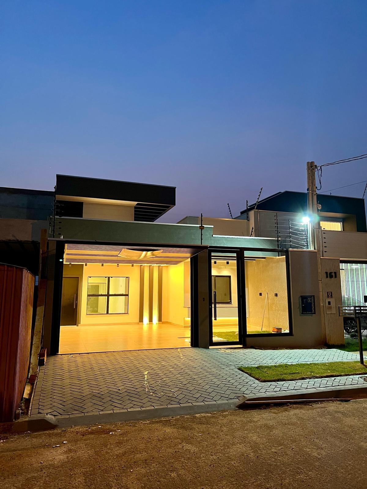 Casa à venda, Jardim Munique, MARINGA - PR 2 vagas garagem par...