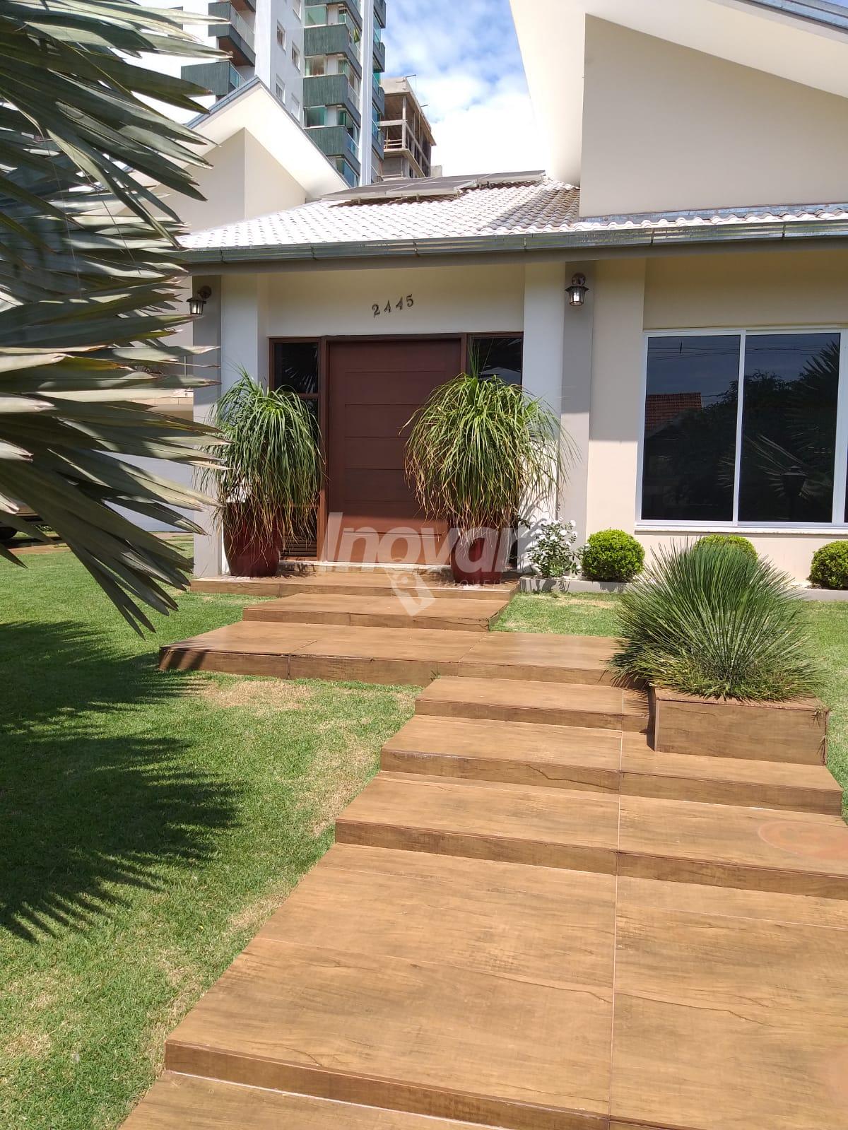 Casa com 6 dormitrios  venda, Jardim La Salle, TOLEDO - PR