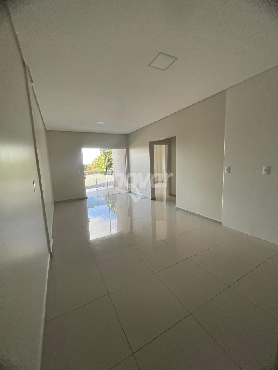 Apartamento no Jardim Pacera, com duas sacadas  uma com churrasqueira 