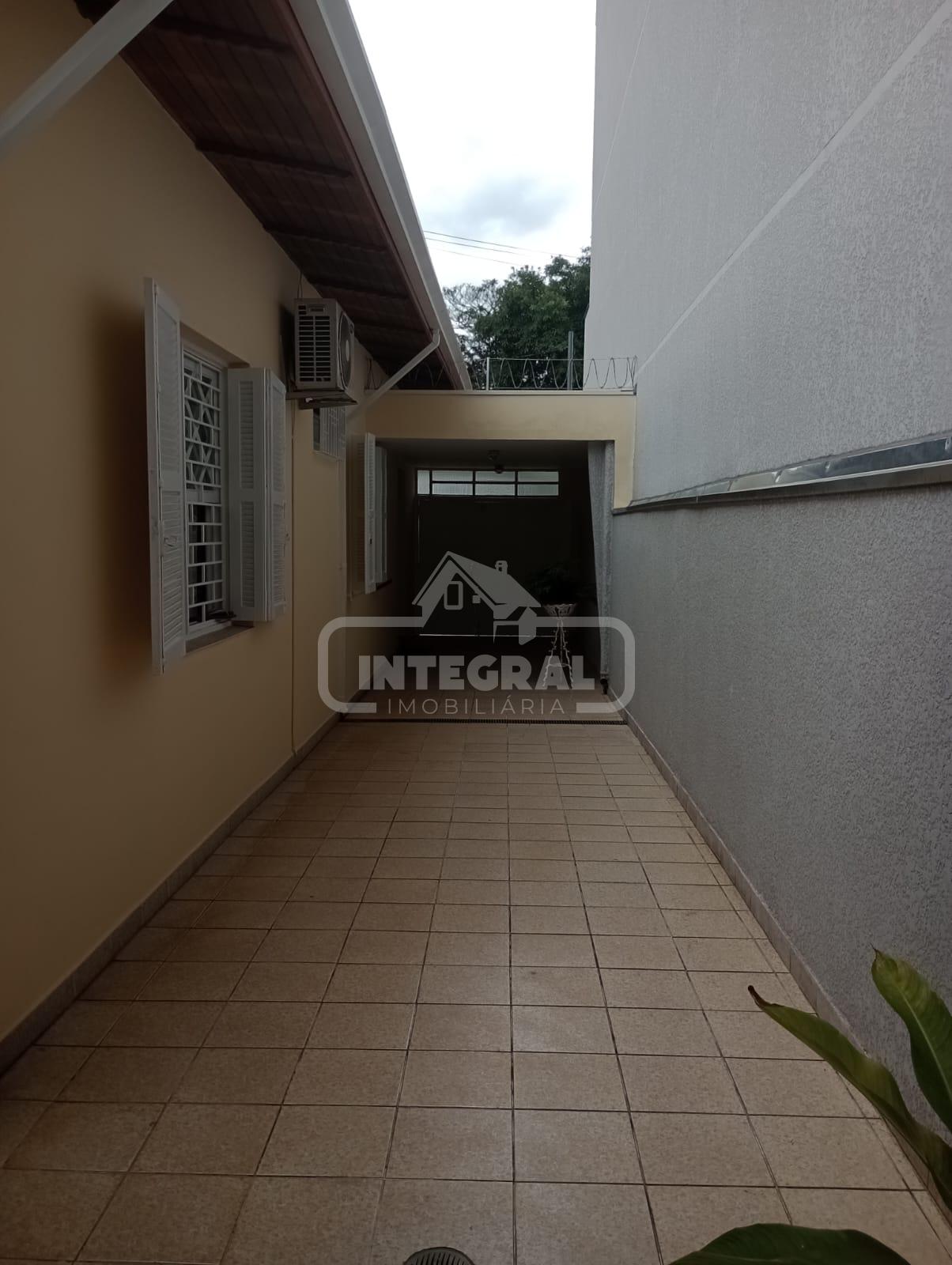GARAGEM P 05 CARROS