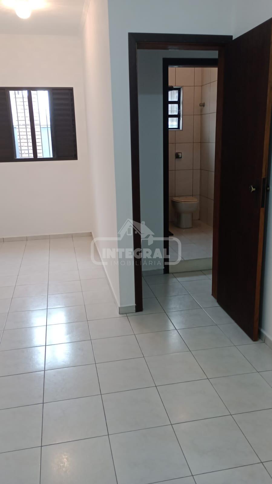 1º DORM AO LADO DO 2º WC