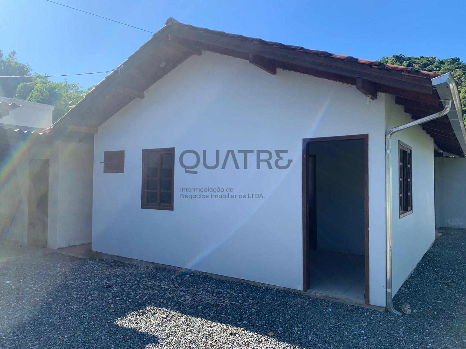Casa com 2 dormit?rios para loca??o, ARATACA, SAO JOAO BATISTA...