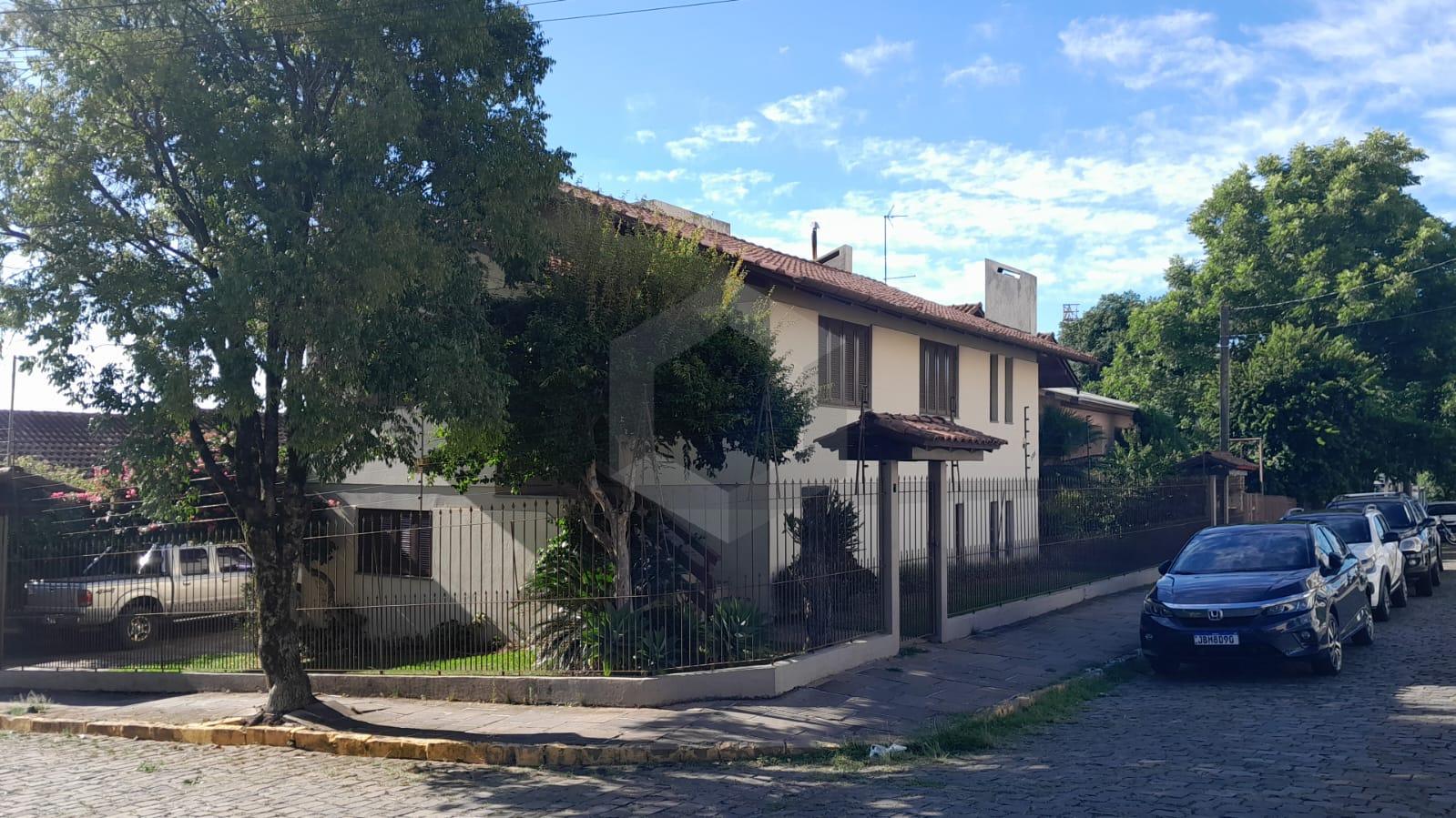 Excelente casa de esquina próxima ao centro ótimo ponto comercial