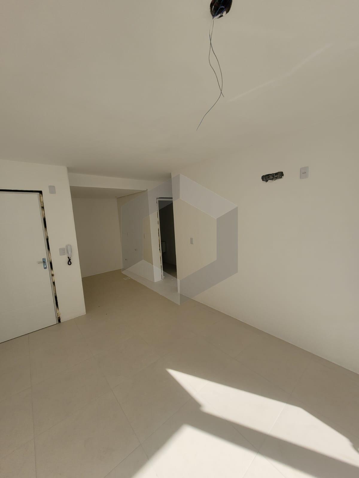 Apartamento de 2 dorm novo com água quente e espera para split