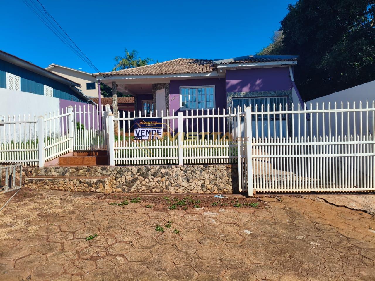 CASA NA REGIÃO CENTRAL DE MEDIANEIRA