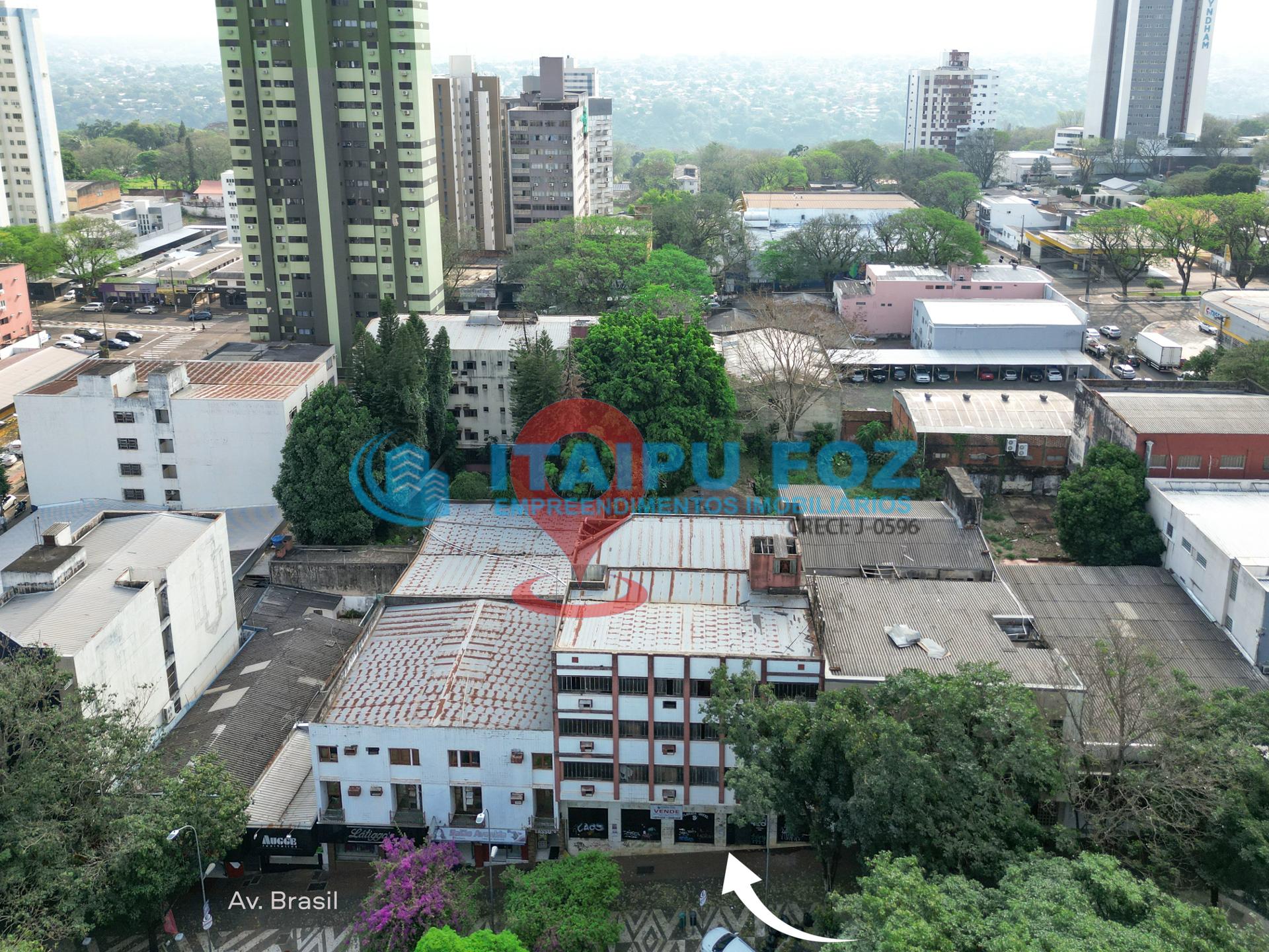 PRÉDIO NO CENTRO DE FOZ DO IGUAÇU