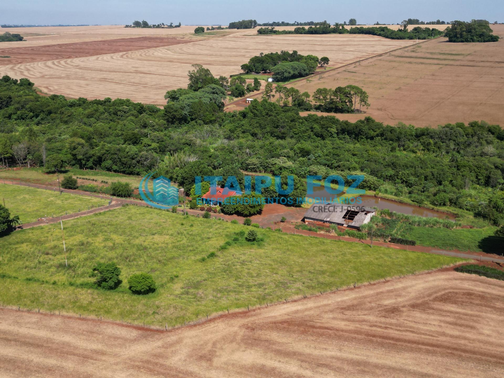 CHACARA EM SANTA TEREZINHA DE ITAIPU