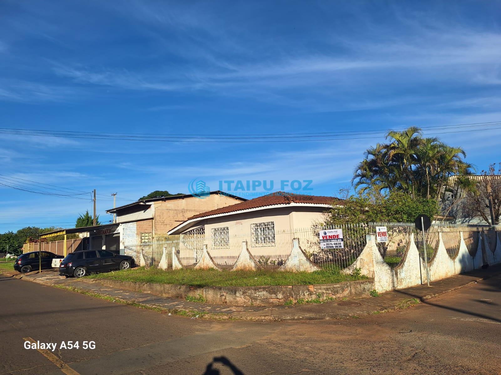 Imóvel de esquina para venda no bairro Morumbi I em Foz do Iguaçu-Pr.