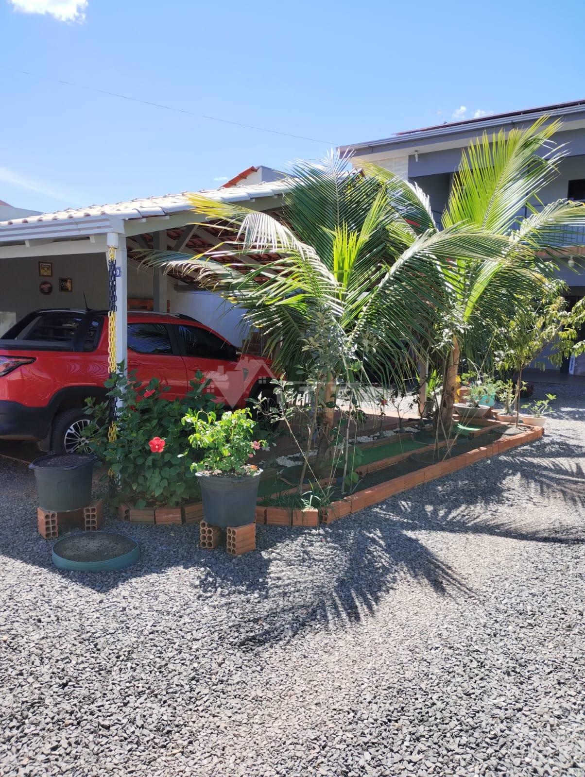 VENDO UMA CASA EM LUÍS EDUARDO MAGALHÃES, BAIRRO CIDADE UNIVER...