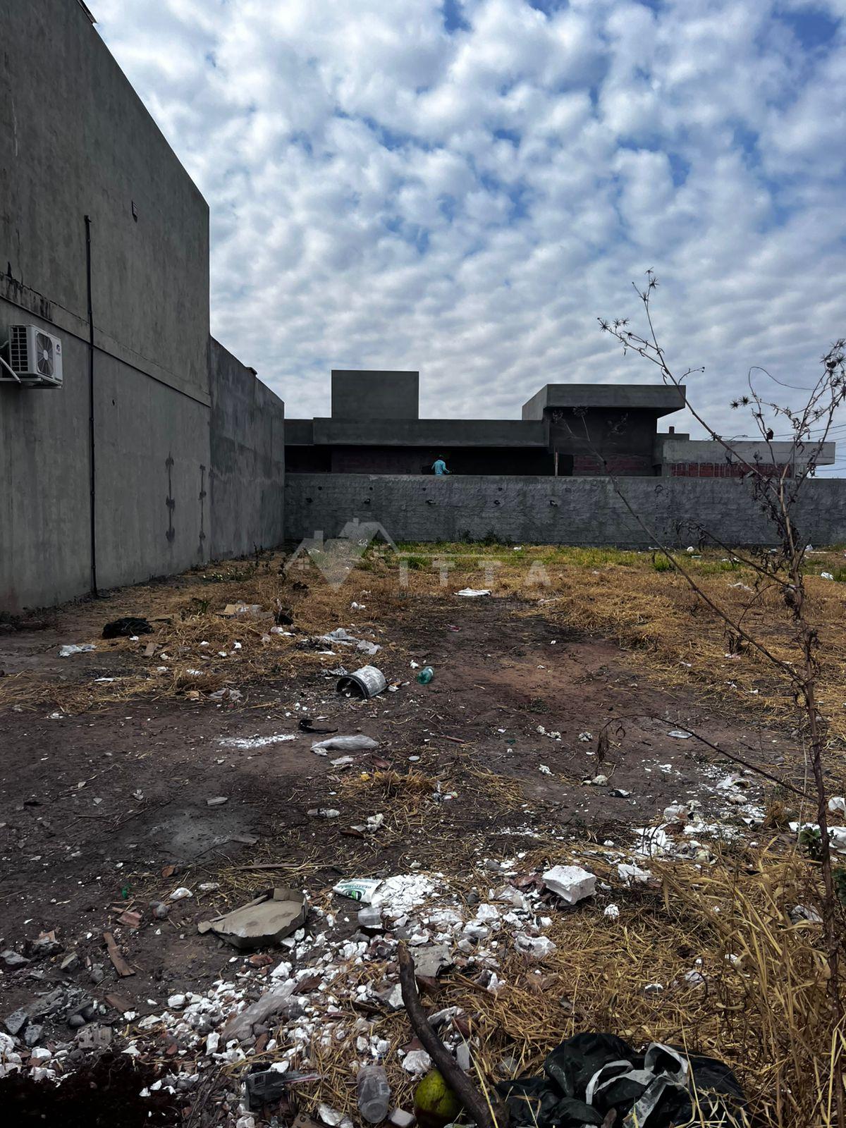 VENDO LOTE EM LUÍS EDUARDO MAGALHÃES,BAIRRO CAMPOS ELÍSEOS.