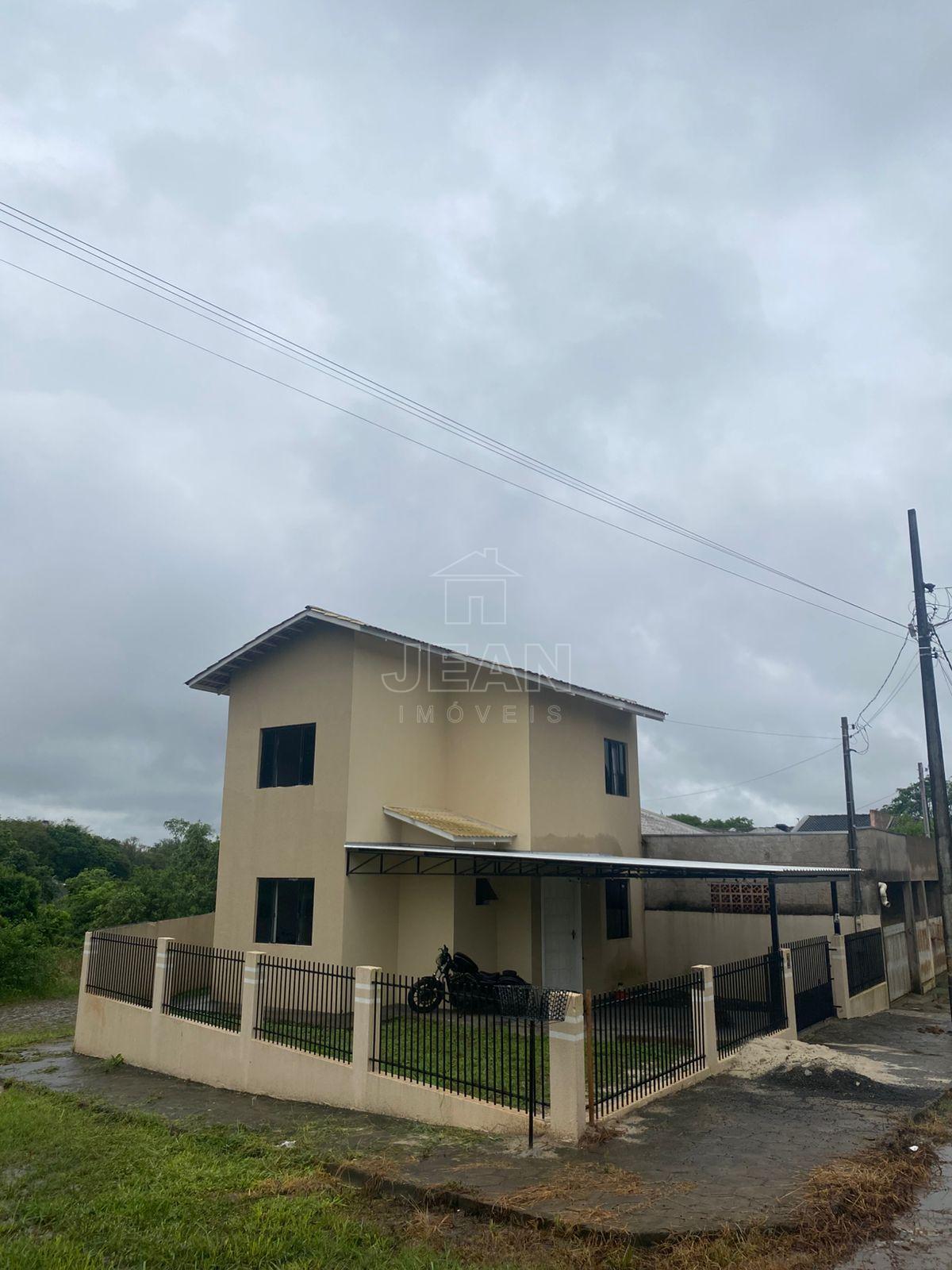 Sobrado à Venda no Loteamento Bom Pastor, Bairro Aeroporto em Francisco Beltrão - PR - Jean Imóveis