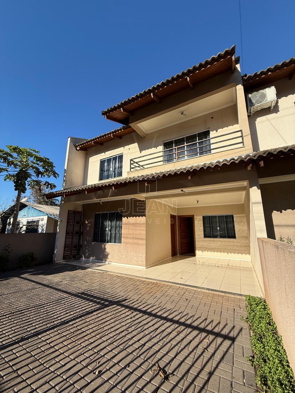 SOBRADO COM 3 QUARTOS SEMI-MOBILIADO PARA LOCAÇÃO, BAIRRO MINIGUACU - Jean Imóveis