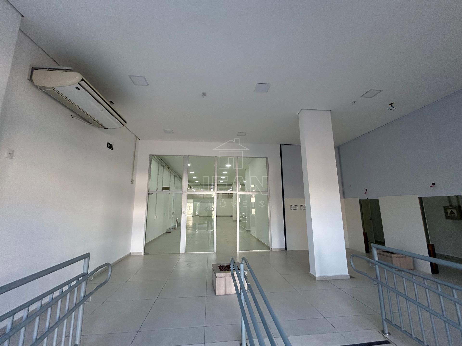 SALA COMERCIAL PARA LOCAÇÃO NA ÁREA CENTRAL, FRANCISCO BELTRAO - PR - Jean Imóveis