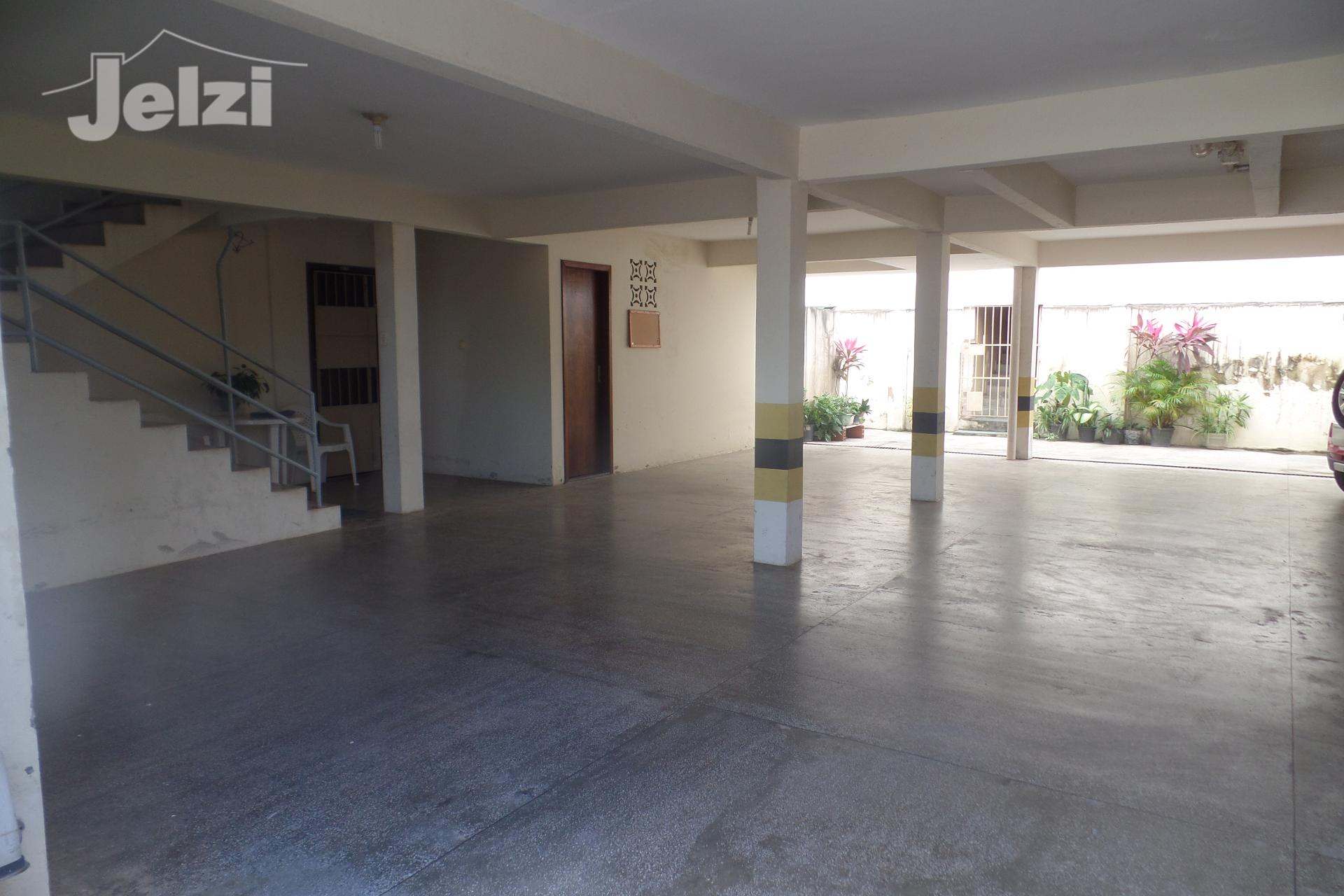 Venda, apartamento, 1° andar, amplo, nascente, condomínio fech...