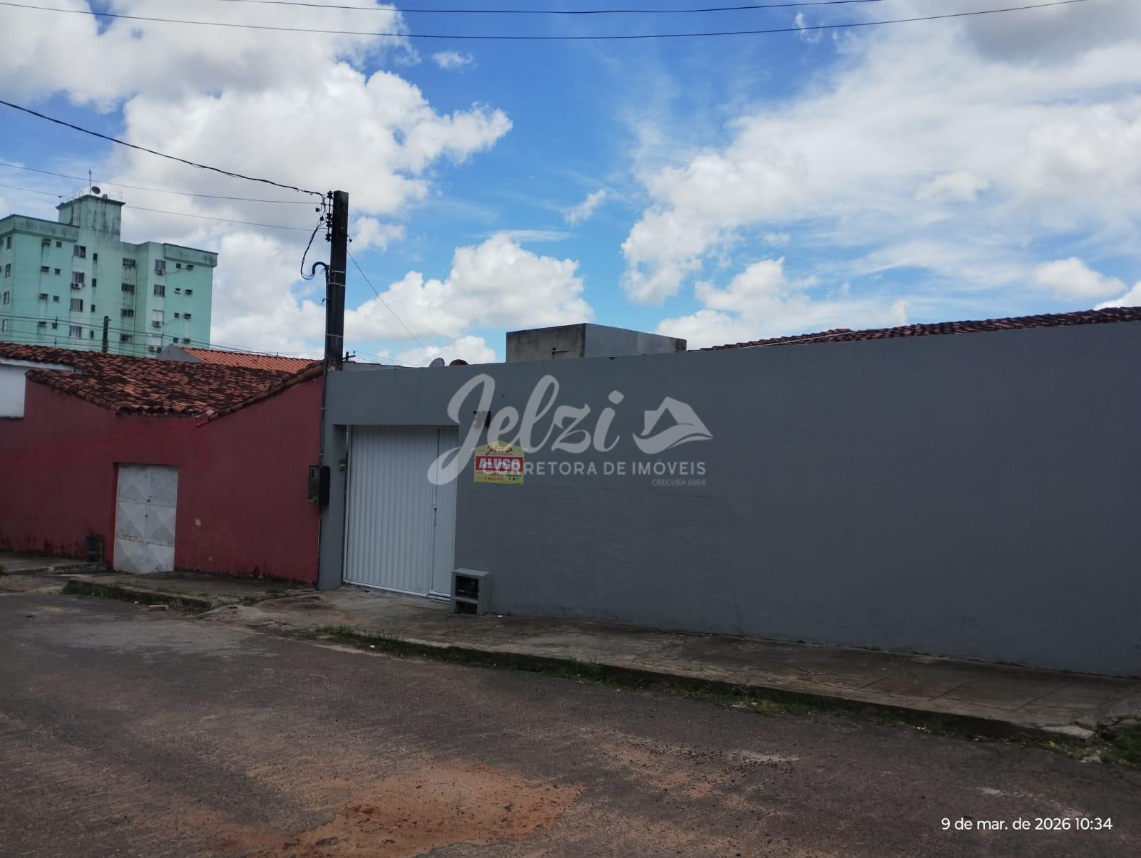 Loca??o, no Centro, Rua Irenio , perto do col?gio Adventista, ...