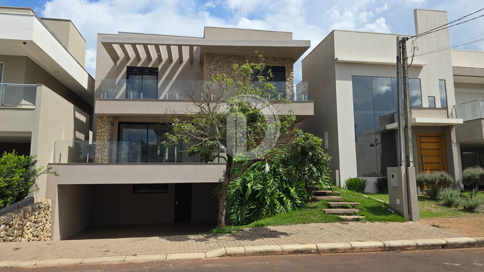 SOBRADO TRIPLEX NOVO À VENDA - ALTO PADRÃO - BAIRRO ALTO ALEGR...