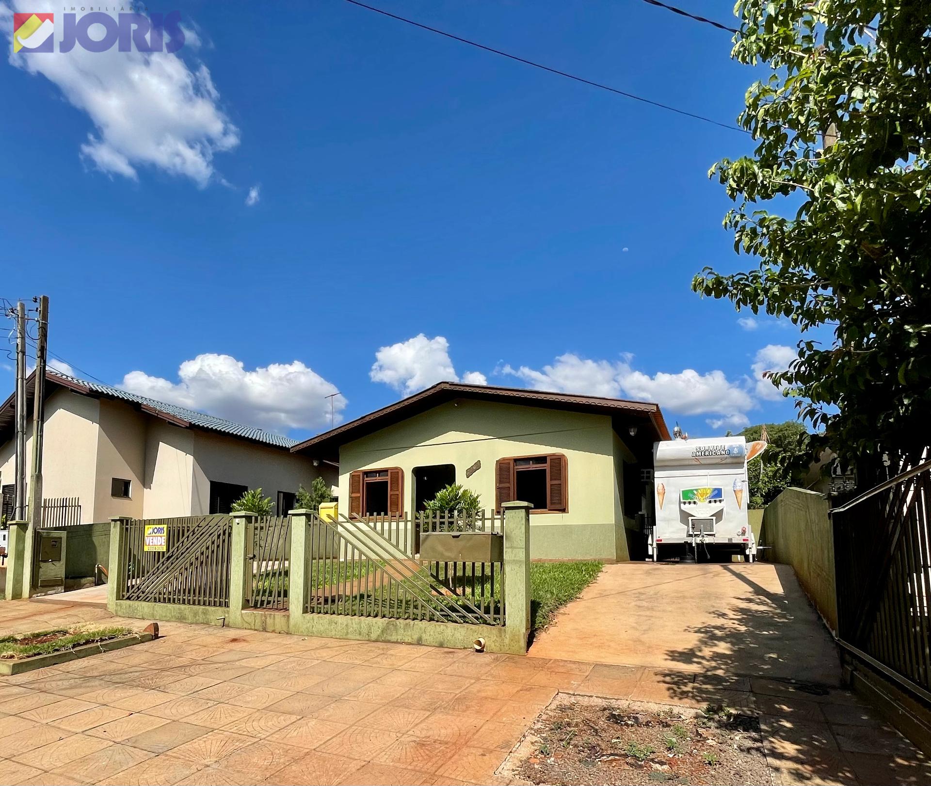 Casa com Piscina