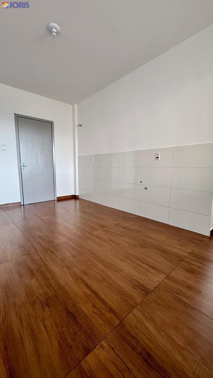 Apartamento - 03 Quartos - Centro