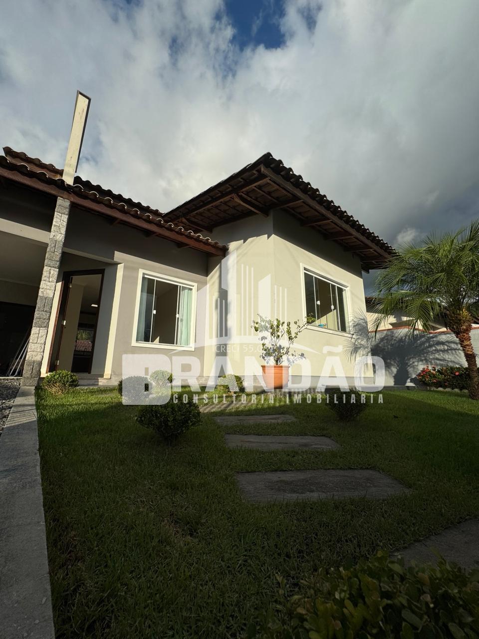 Casa à venda, semi-mobiliada, no bairro Rio Hern, SCHROEDER - SC