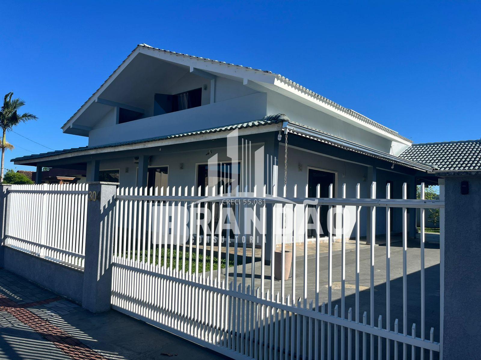 Casa à venda com 12 PLACAS SOLARES e toda climatizada em SCHRO...