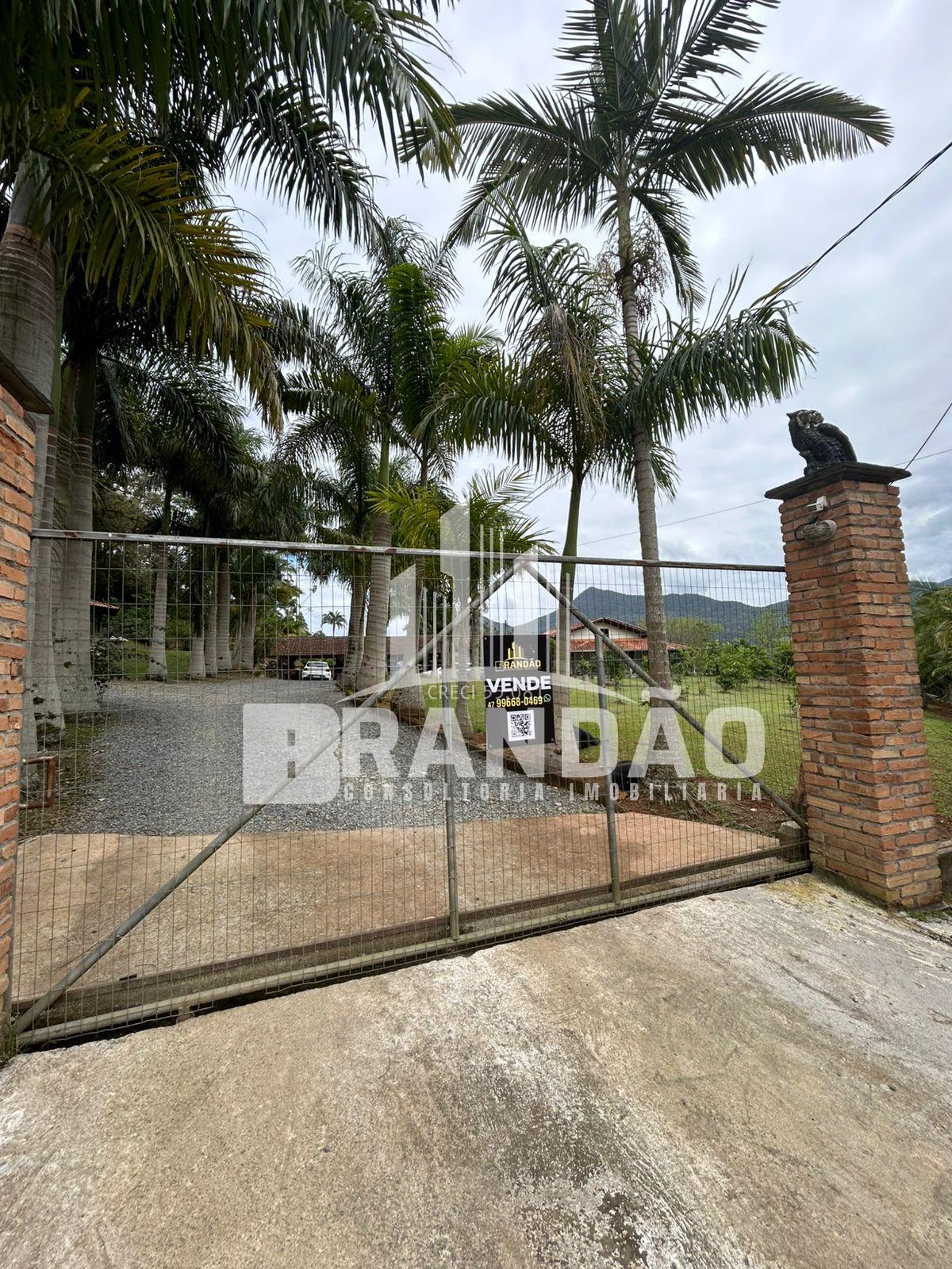 Chácara com duas casas à venda, no bairro Jacu-Açú - GUARAMIRI...