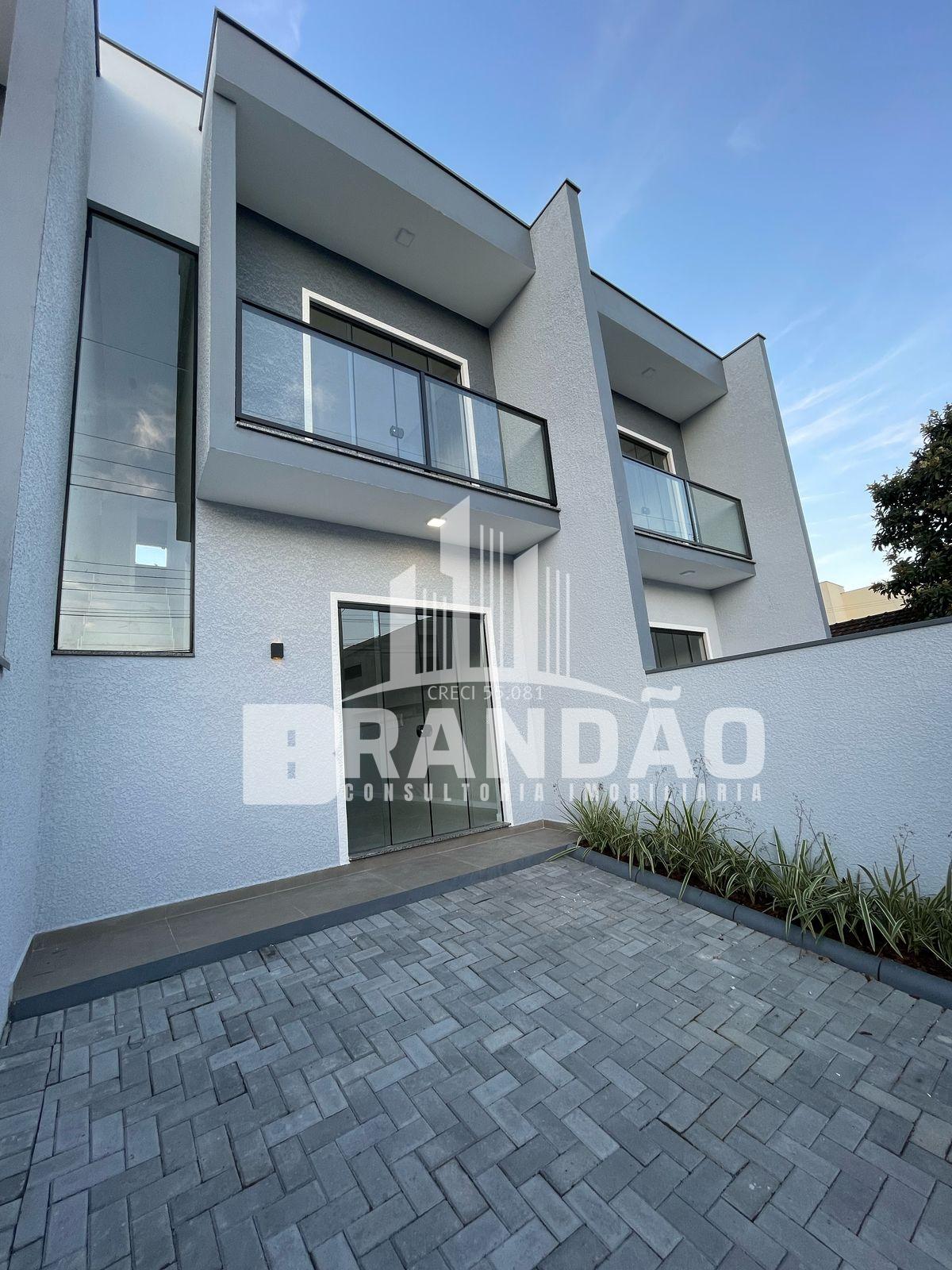 Sobrado ? venda, Amizade, GUARAMIRIM - SC praticamente no centro