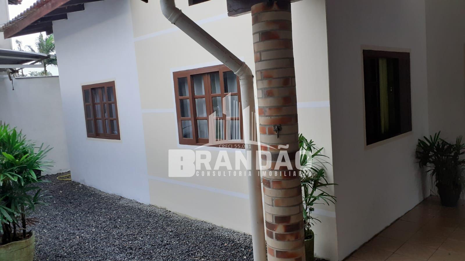 Casa à venda, Bairro Corticeira,        GUARAMIRIM - SC