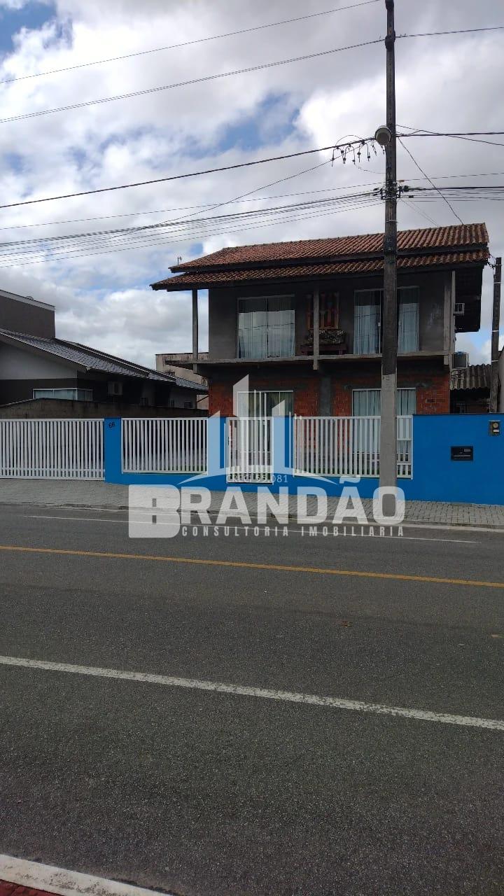Sobrado à venda, Barra do Rio Cerro,      GUARAMIRIM - SC