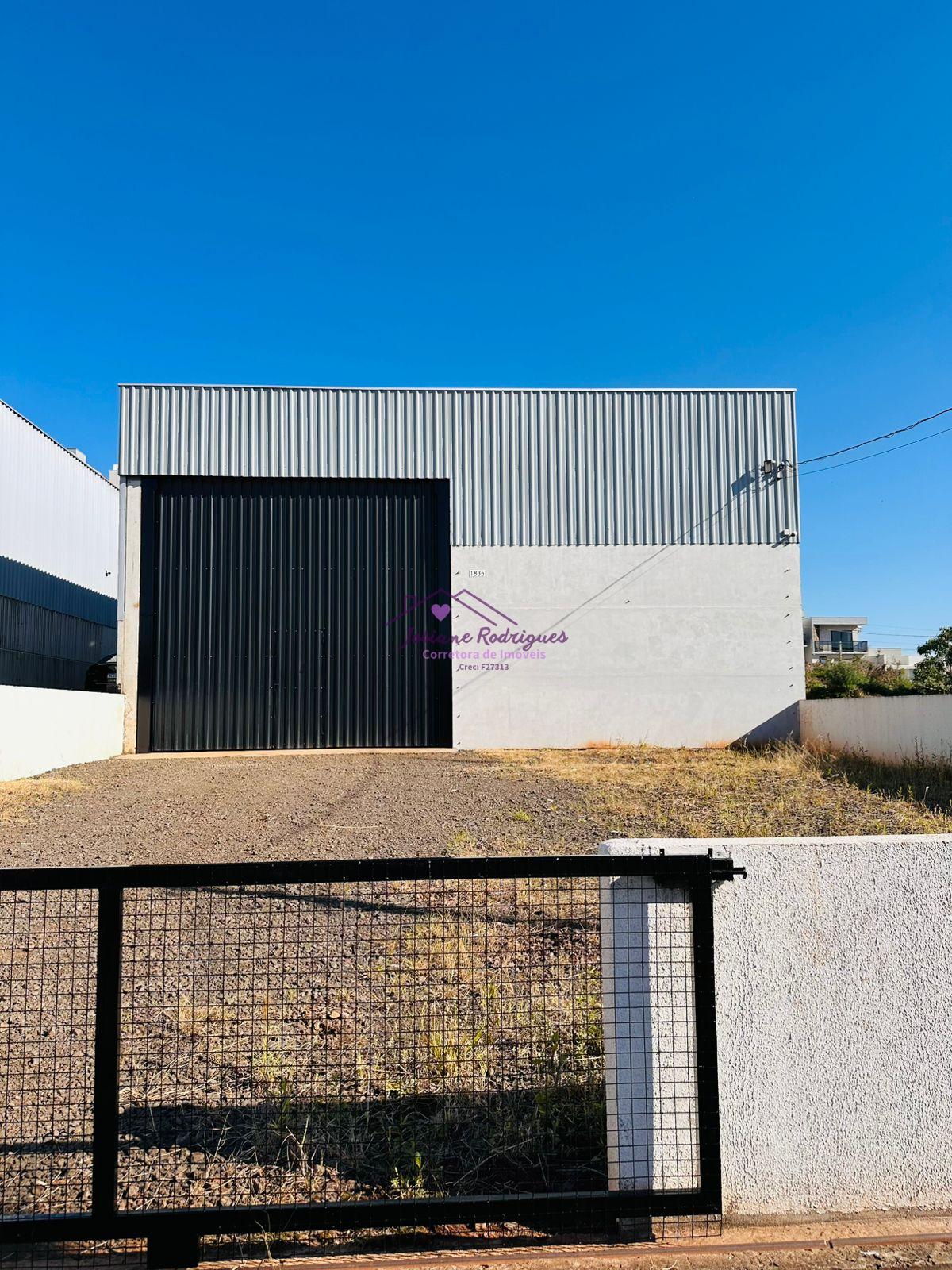 BARRAC?O COM 328M  DE ?REA CONSTRU?DA E ESTACIONAMENTO PRIVATI...