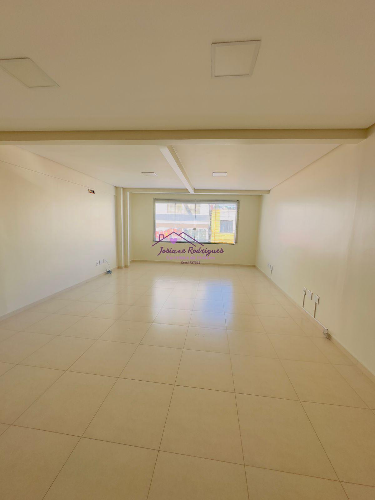 VENDE OU ALUGA SALA COMERCIAL NO CENTRO DE PATO BRANCO-PR