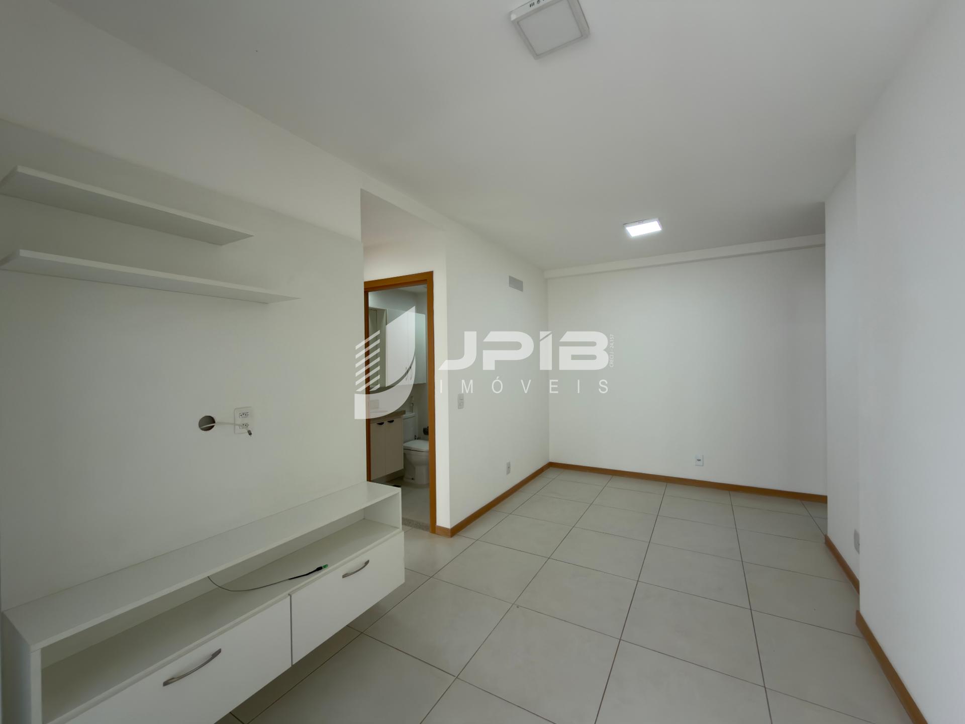 Apartamento 2 Quartos - 60,22m2, Armários e Ar-Cond, Águas Cla...