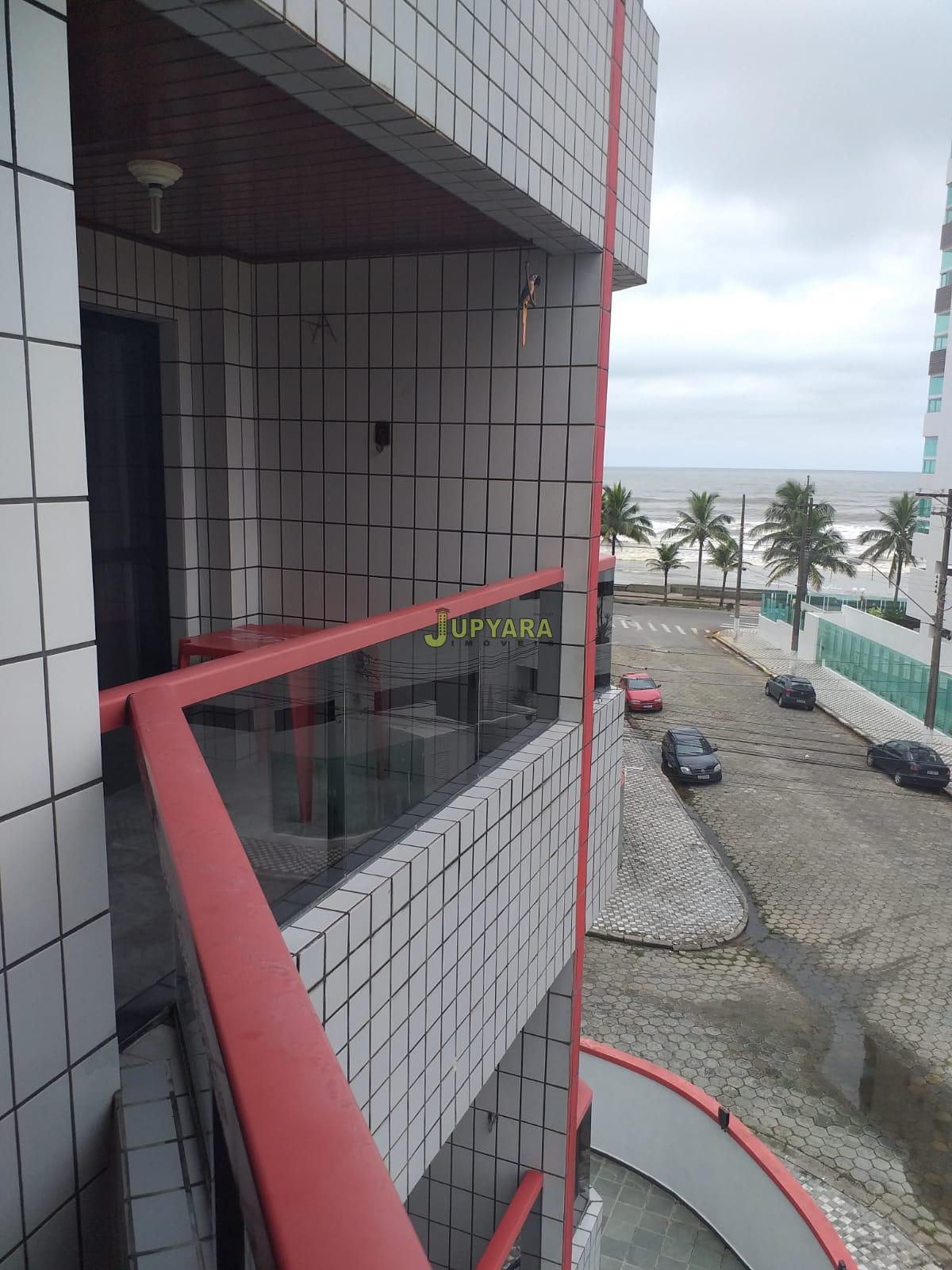APARTAMENTO DOIS DORMITÓRIOS VISTA PARA O MAR, PÉ NA AREIA