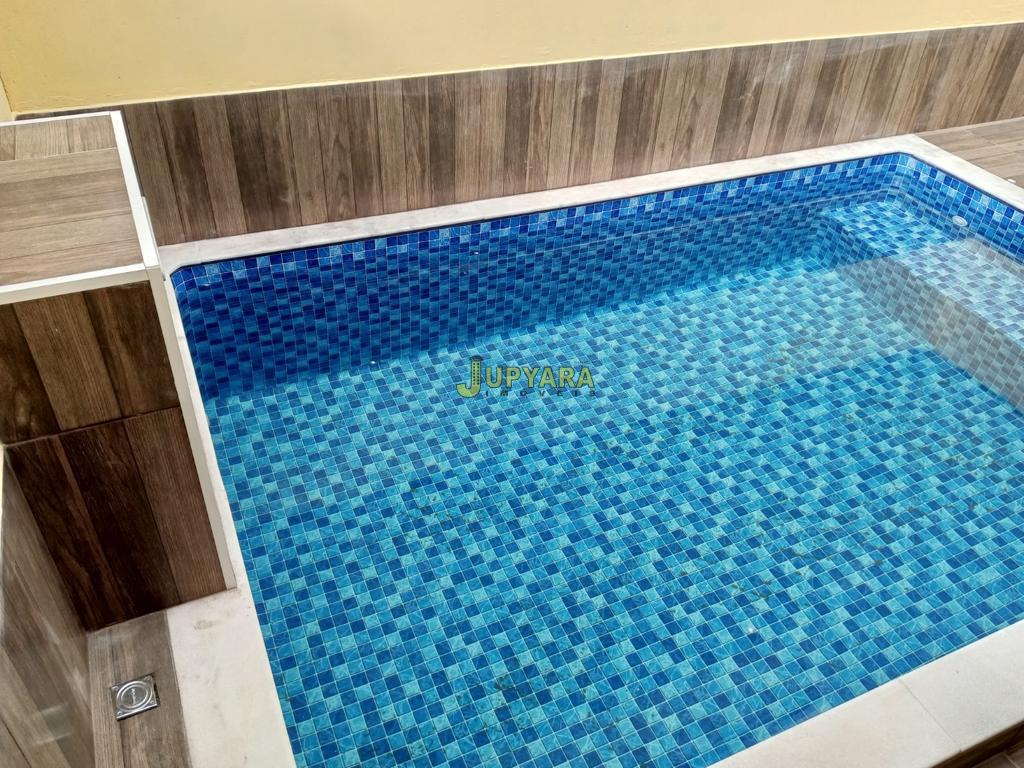 CASA NOVA A  VENDA EM ITANHAÉM COM PISCINA E A 800  METROS DO MAR