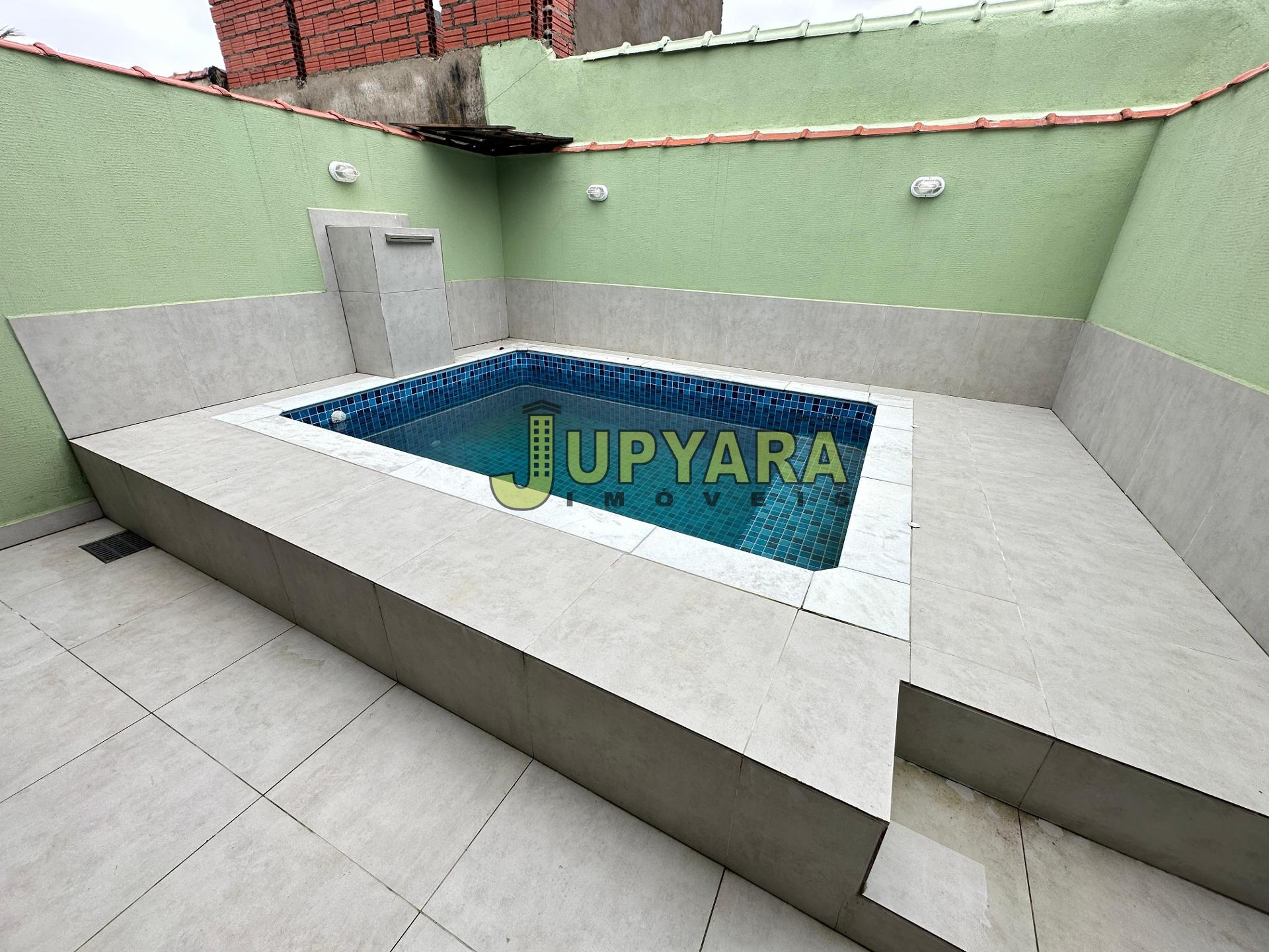 Casa Nova  2 dorm sendo 1 suíte - piscina e churrasqueira