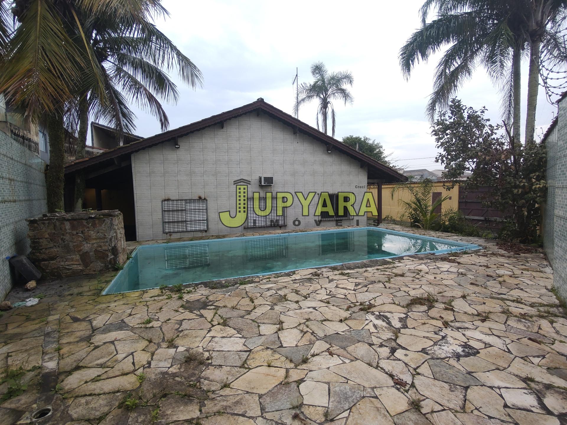 CASA LADO PRAIA LOTE INTEIRO COM PISCINA SUPER BARATO EM MONGAGUÁ