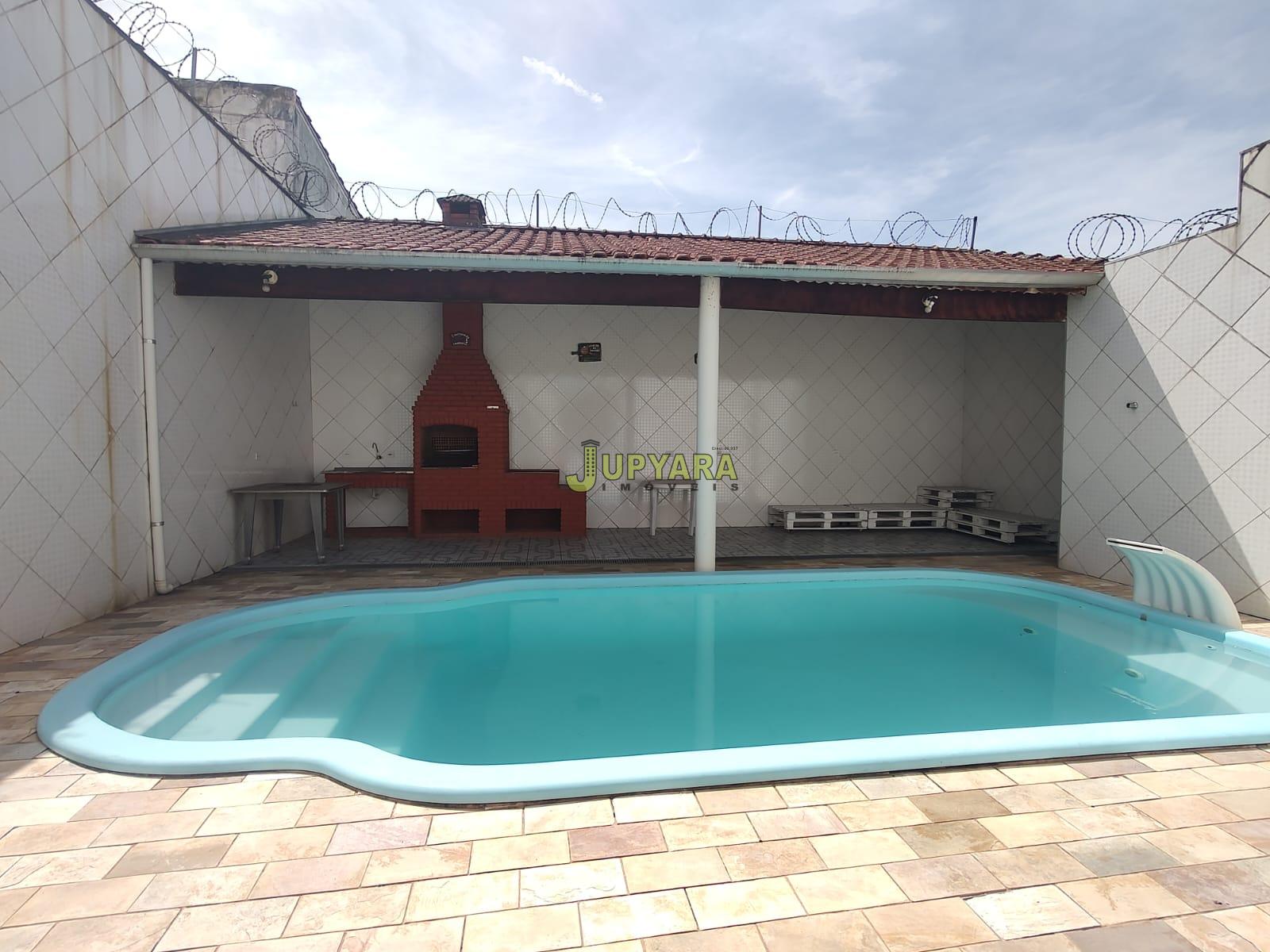 Casa com Piscina à  400 metros até a Praia   Agenor de Campos