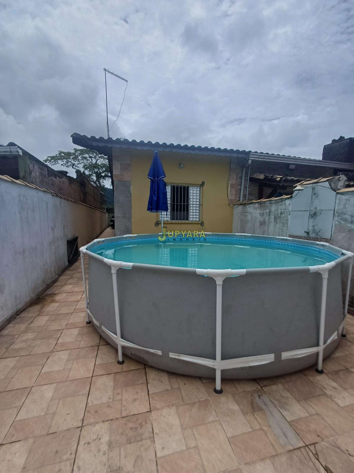 Casa à venda mobiliada com churrasqueira, Balneário Barigui, M...