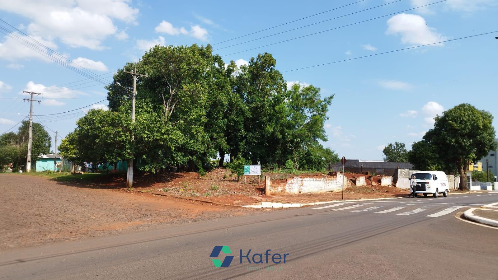 TERRENO COMERCIAL Á VENDA - CENTRO - CAPANEMA PR