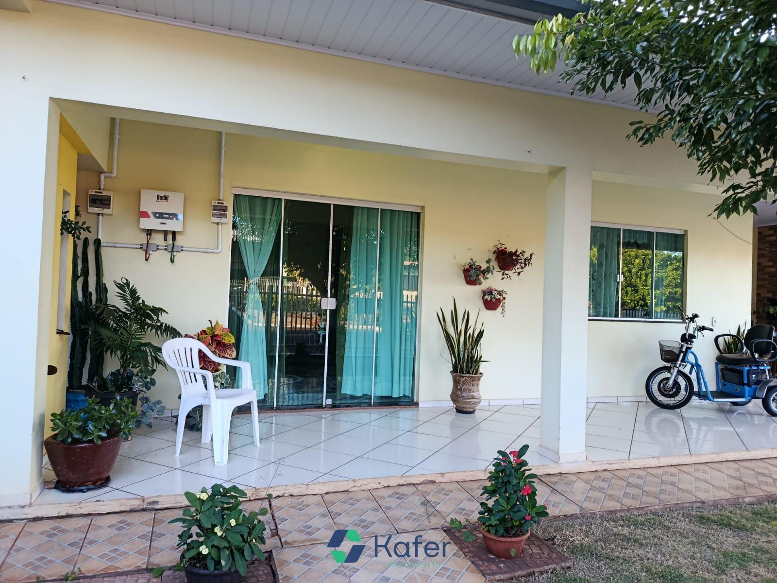 CASA À VENDA NO BAIRRO SANTA CRUZ - CAPANEMA PR