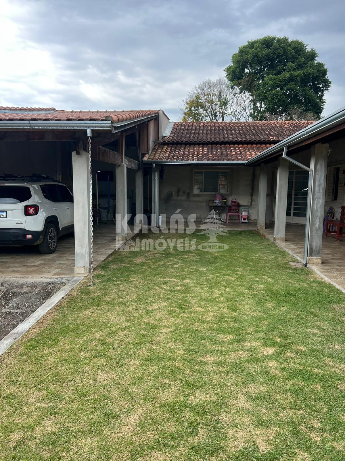 Linda chácara a venda no Portal da Serra composta de 3 dormitó...