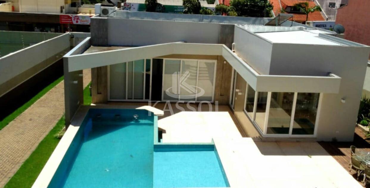 CASA - PARA FINS RESIDENCIAL E OU COMERCIAL