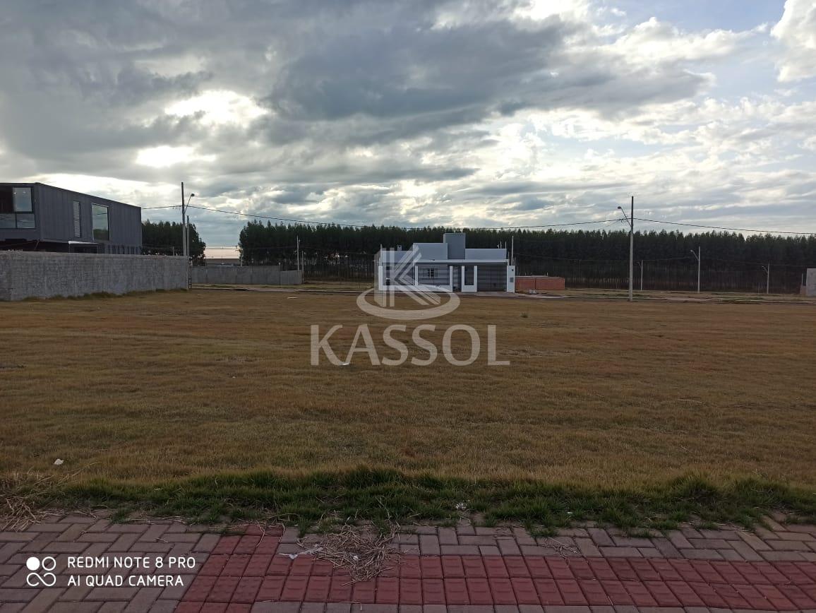 TERRENO BAIRRO JD TROPICAL III, REGIÃO OESTE 736,66M, LINDO
