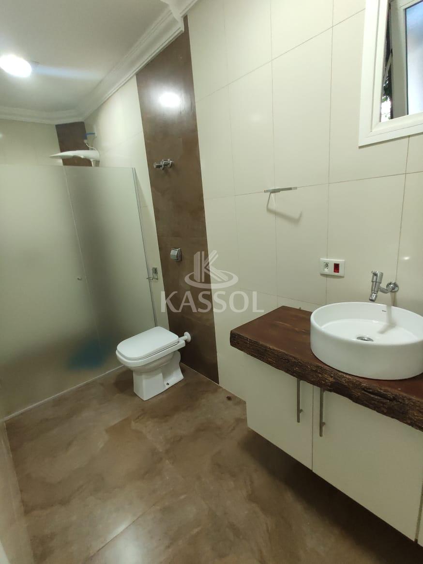 Sobrado com 4 dormitórios à venda,410.00m², REGIÃO DO LAGO, CASCAVEL - PR