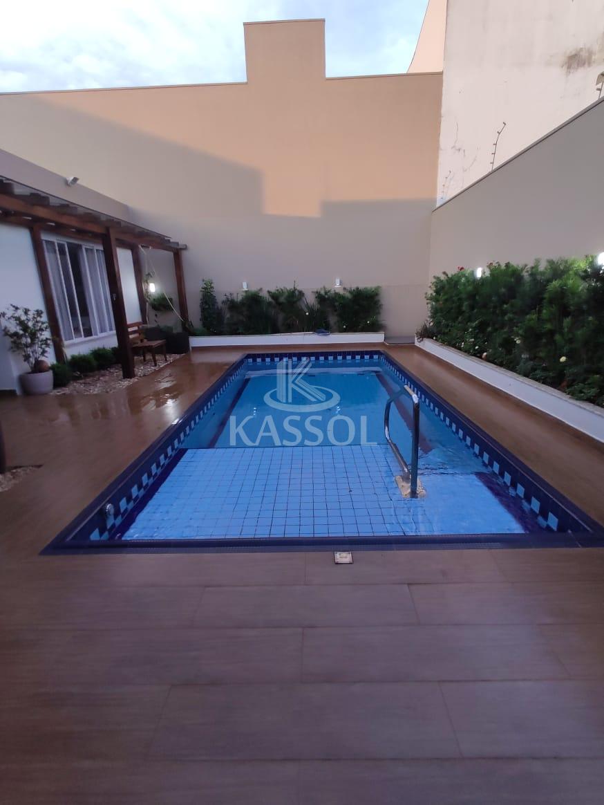 Sobrado com 4 dormitórios à venda,410.00m², REGIÃO DO LAGO, CASCAVEL - PR