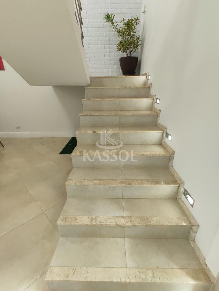 Sobrado com 4 dormitórios à venda,410.00m², REGIÃO DO LAGO, CASCAVEL - PR